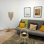 Yourcanterasbeachapartment *