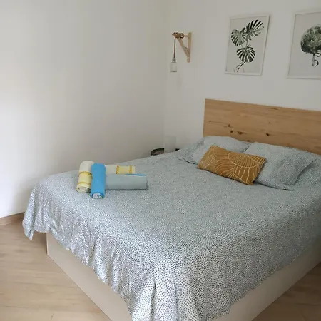 Yourcanterasbeachapartment شقة